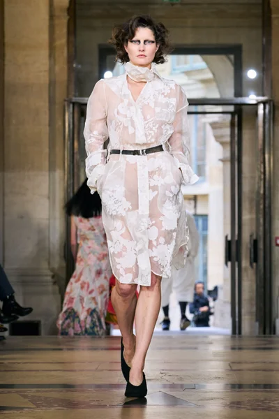 Look 27